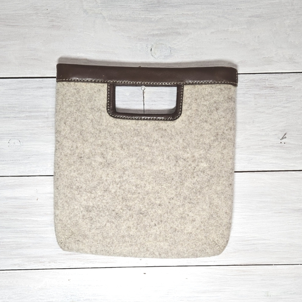 BANANA REPUBLIC Bag